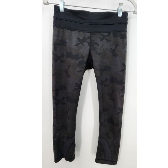 Lululemon Run Inspire Crop II Size 4 All Luxtreme Savasana Camo‎ Black Mesh - Picture 2 of 11